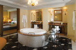 Atlantis The Palm - Regal Club Suites